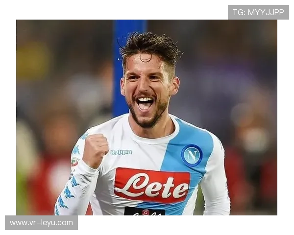 默滕斯宣布退役，那不勒斯功勋告别绿茵场