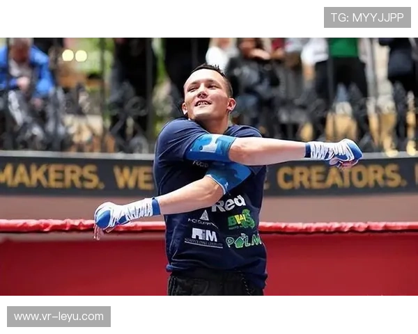 沃灵顿、拉拉三番战落幕，英国利兹球场诞生新羽量级冠军