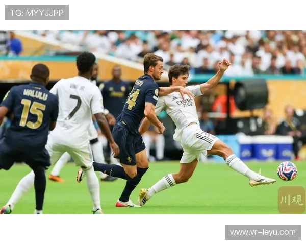 皇马半场控球57%零射正，僵局下半场打破