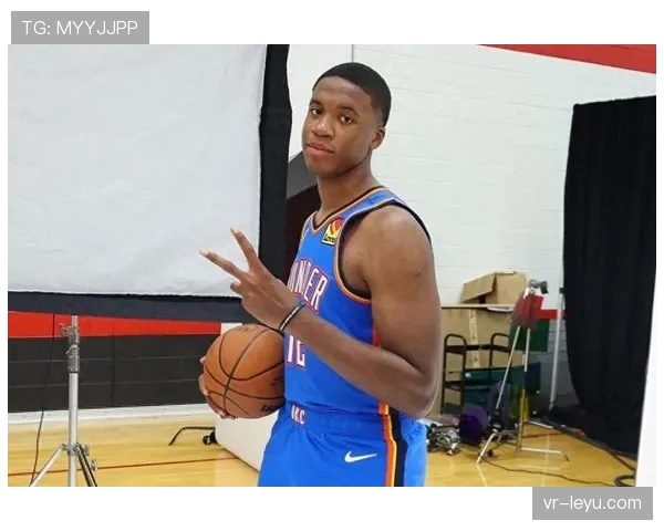 雷霆新秀单场送出10次助攻,球队助攻率领先全联盟 雷霆新秀单场送出10次助攻,球队助攻率领先全联盟